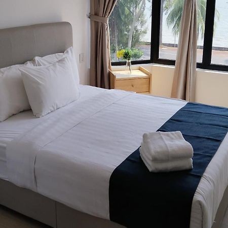 Mutiara Melaka Beach Resort - Islamic Compliance Only Tangga Batu Extérieur photo